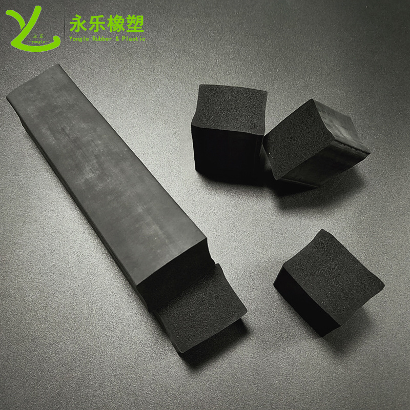 武清輕軌減震發(fā)泡硅膠條
